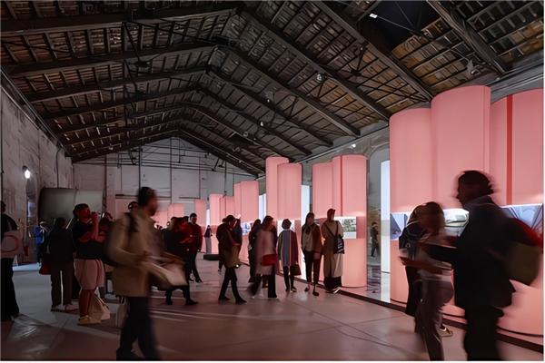 威尼斯建筑双年展中国国家馆 | 4.5㎡——37.4㎡，解读城乡更新的力量 