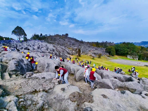 溶洞盛会、天坑露营、美食云集，兴文石海溶洞音乐节看点满满，争创5A在行动！