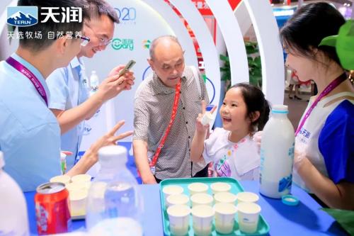  立足中国奶业发展着力点 聚焦高质量发展 天润乳业用优质乳品助力中国奶业发展