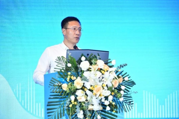 第十五届中国医药产业发展高峰论坛在哈举办