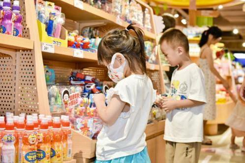 良品铺子探索打造超千平“大店模式” 引领休闲食品行业模式升级 