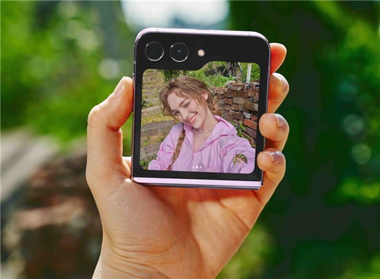 三星Galaxy Z Flip5：精美便携设计与潮流生活最合拍