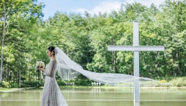 水之教堂夏日婚礼，邂逅一生浪漫