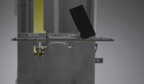 折叠屏手机新风尚 三星Galaxy Z Fold5硬核科技展现不凡品位 