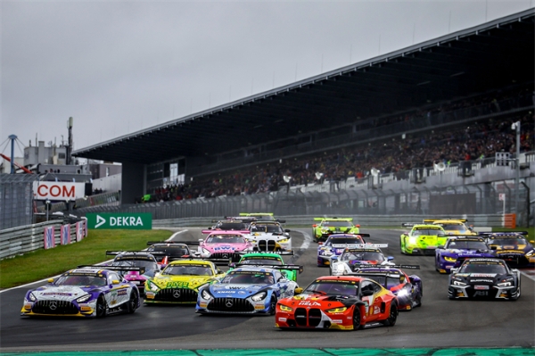 难度升级，DTM2023纽伯格林站见证雨中竞技冠军之争