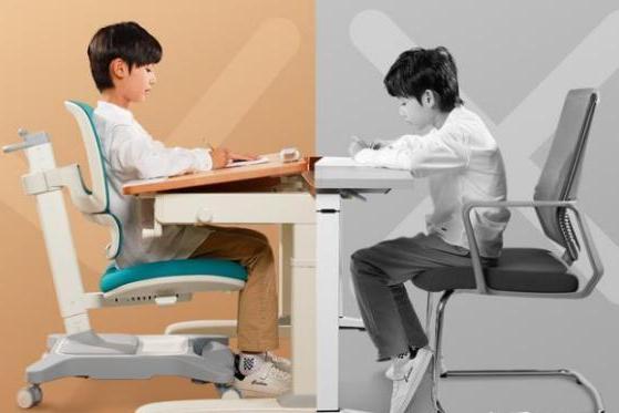 青少年脊柱健康急需重视，光明园迪专业学习桌椅成必备