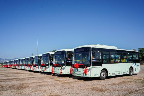 福田欧辉80台BJ6851纯电城市客车交付北京万佳通，打造绿色出行新未来