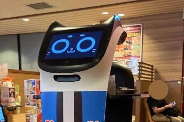  《香港01》报道：普渡在香港送餐机器人市场占有率达95% 