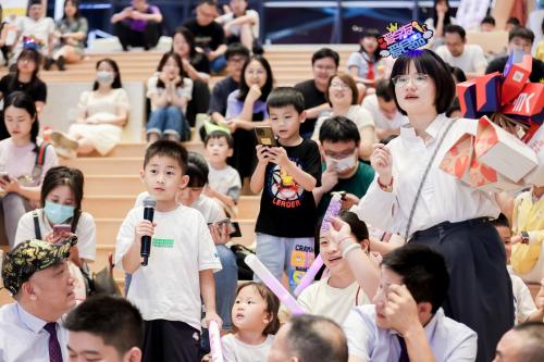 实力出圈！良品铺子夏日歌会三名歌手代表获赠张学友演唱会门票