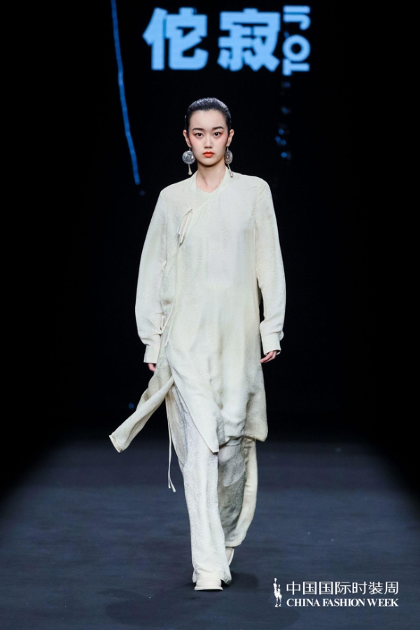 佗寂2024春夏女装发布会----东方美学在时尚界的前行之路