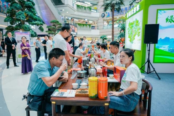 亮相城市地标！清远英德走进广州天河，特色农旅致力湾区所需！