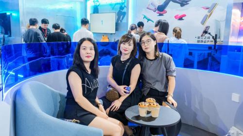  中国国际家具博览会 | 电竞潮玩·咖啡社交，登陆Z世代社交目的地！