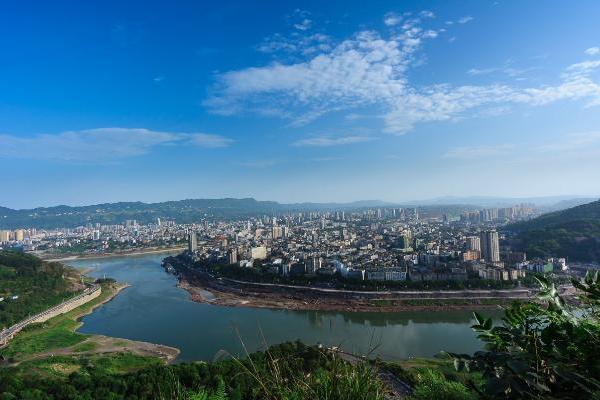 传承千载，五粮春尖庄携手央视共度中秋