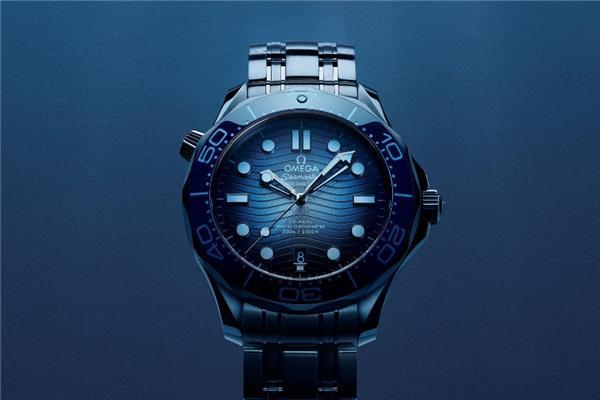 海神波塞冬的新坐骑 欧米茄海马系列Seamaster in Summer Blue腕表