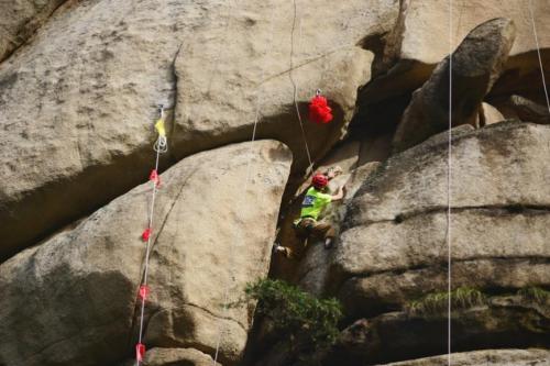 华岳峭壁展身手 | 2023中国攀岩自然岩壁系列赛（陕西渭南华山站）开幕