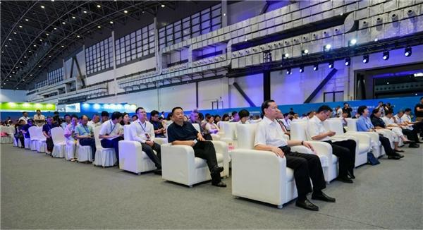 第二届中国（海南）全装修产业与装配式内装修智造高峰论坛在海口举办