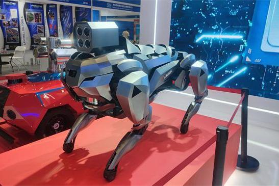 七腾机器人亮相世界石油天然气装备博览会，加快实现国内防爆四足产品落地