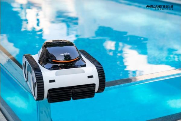 泳池清洁机器人，能胜任“泳池清洁管家”吗?