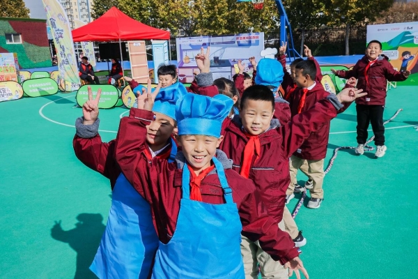 “一碗面”的温暖和担当：传递食安信念 呵护青少年成长