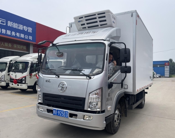  陕汽德龍G1冷藏车 为冷链运输提供高价值解决方案