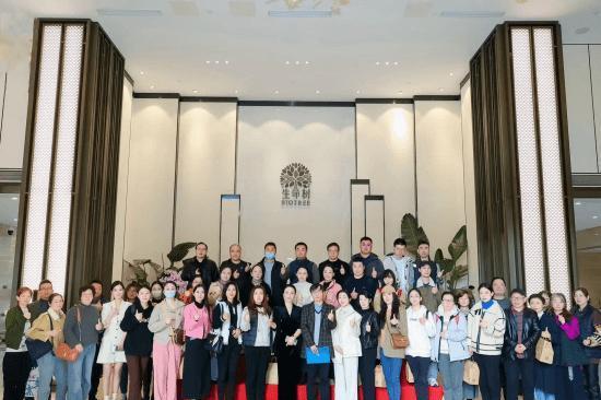 生命树专修学院迎上海市教育局领导及百余名校外培训机构负责人参访