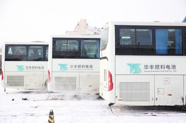 氢情助力 绿色亦城丨福田欧辉氢燃料客车批量交付北京氢时代