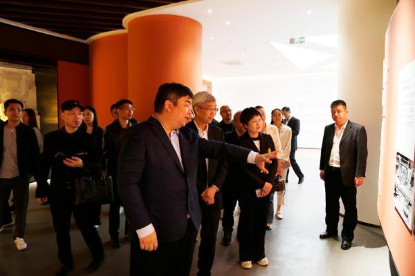 钱·运文化 创新风 享未来——钱塘文化协会导师和企业家来访浙江运发公司