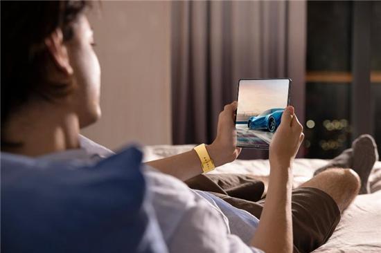 大屏体验新风尚 三星Galaxy Z Fold5深度赋能娱乐与办公场景