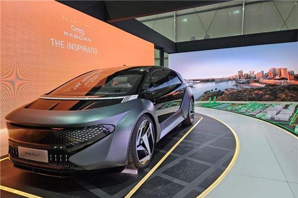 阿联酋豪车新动向！纽顿集团高端智能纯电汽车亮相COP28