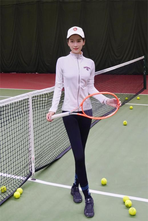 网球女神朱梓橦的个人档案和运动日记：通过运动释放压力，保持活力四溢