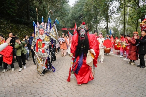 浙江江山：新年登高的流量密码