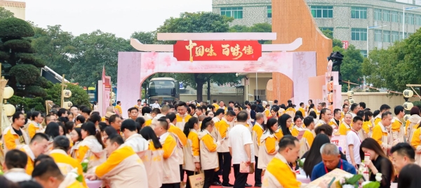 古天乐亲临百味节气厨房东莞总店办家宴，掀起年夜饭新风潮