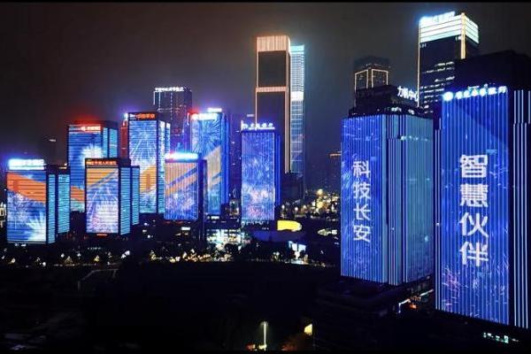 重庆又“上大分”，两江四岸灯光秀再刷屏，长安汽车携手全球伙伴共庆龘年