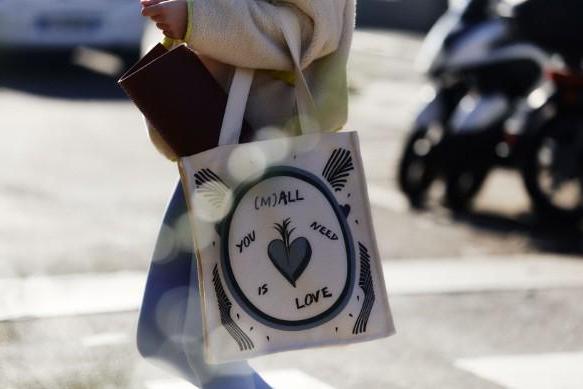 ​TOTE HEART 手袋 — The Mall Luxury Outlets 的新款必入单品