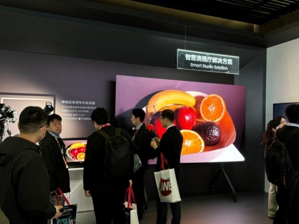 聚焦场景化革新，海信商用显示亮相上海AWE 2024 