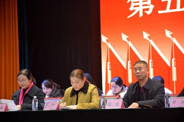 南阳市社区志愿者协会五届三次会员代表大会暨理事会议胜利召开