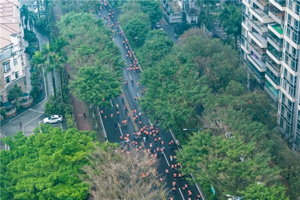 山水至清，奔跑致远 清远好风土·2024清远马拉松赛正式鸣枪起跑！