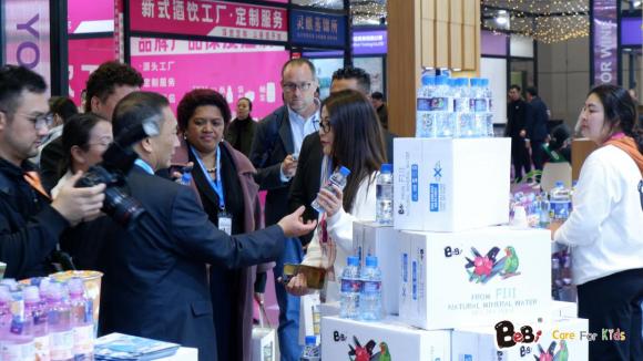 BeBi携手斐济驻华大使馆，盛大推介纯净斐济矿泉水于上海