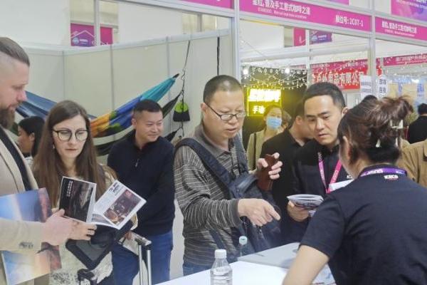 英得尔车载冰箱亮相COSP2024深圳国际户外展