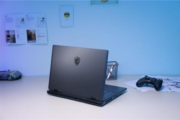 微星笔记本泰坦18 Pro新品预售，刃影16/17系列首发价7799性价比来袭！