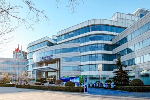 和气东来 健入家境 : 北京和睦家中西医结合医院重装开业