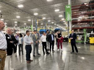 凤凰汽车CEO彭小峰畅谈PEV发展 收购Proterra成为美最大商用电动车商