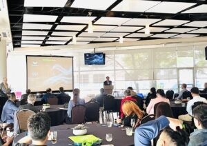 凤凰汽车CEO彭小峰畅谈PEV发展 收购Proterra成为美最大商用电动车商