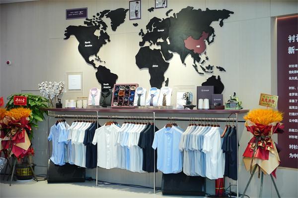 全球首店启品牌建设新路，衬衫老罗打造行业交互体验新标杆