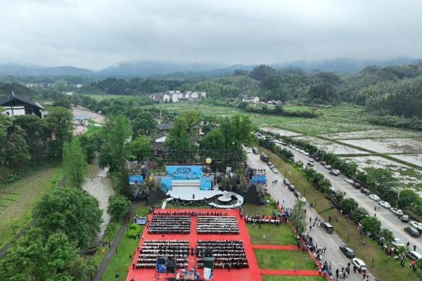  诗韵临川，墨香千载 抚州市举办千人抄诵王安石诗词活动