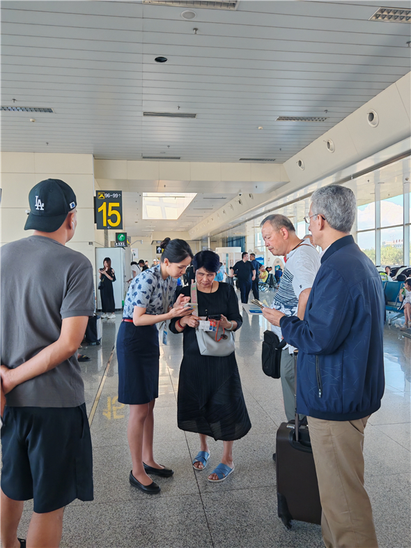 东航新疆团队：旅客的阿勒泰，他们的暑期坚守