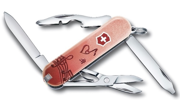 VICTORINOX 维氏臻选 2024 逍遥派七夕限定版瑞士军刀致礼浪漫七夕，谱写爱的乐章