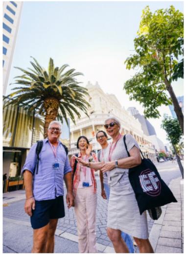 EF海外游学留学，引领熟龄游学市场发展