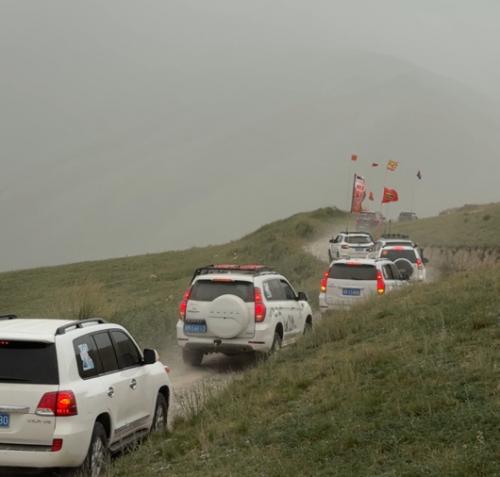 第十一届昆仑山大峡谷旅游文化节启幕第十一届昆仑山大峡谷旅游文化节启幕