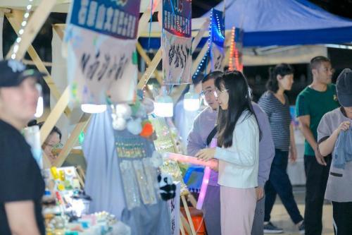 “服贸会我来了”第二届石景山文旅嘉年华主题快闪巴士活动精彩收官